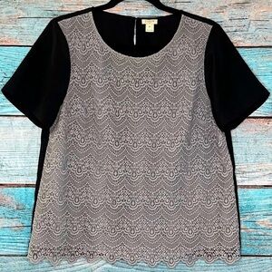 J. Crew Blouse M Eyelet Lace Dressy Tee Black Grey Scalloped Boho Career Neutral